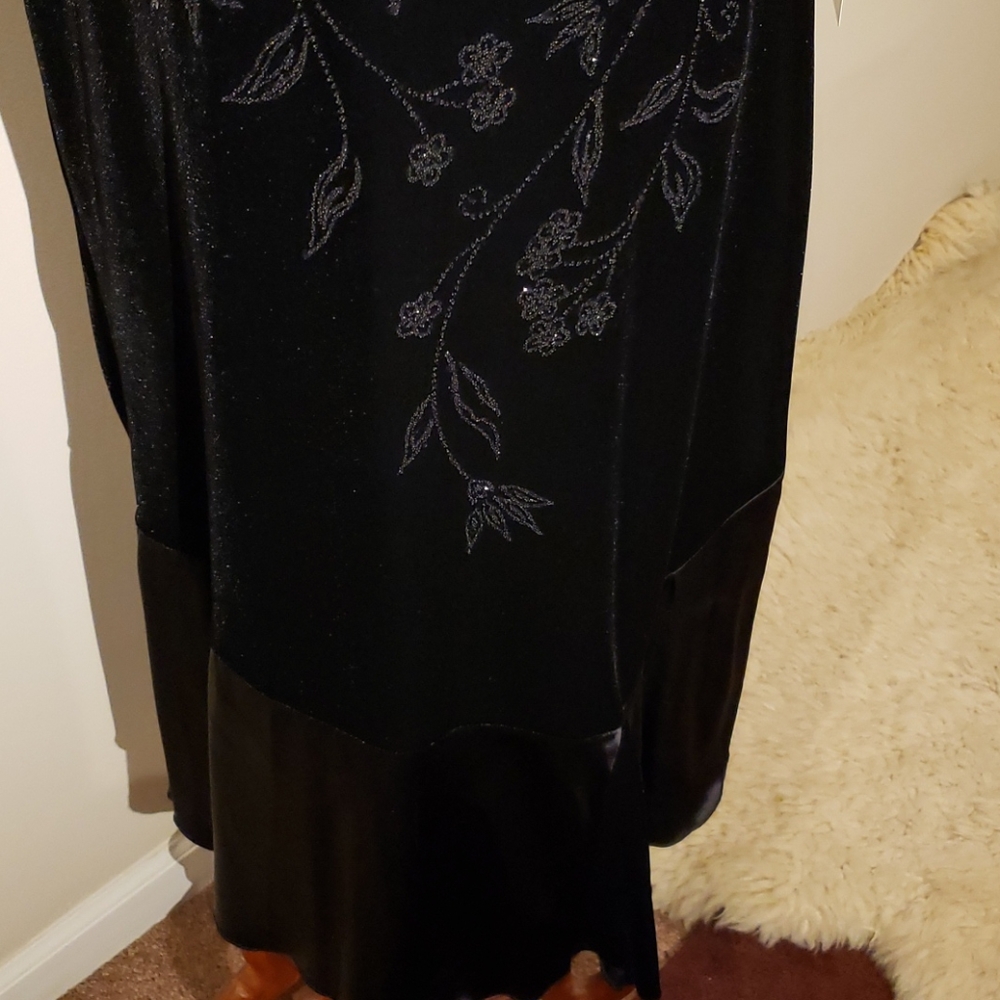 FASHION BUG DRESS - Picture 5 of 15